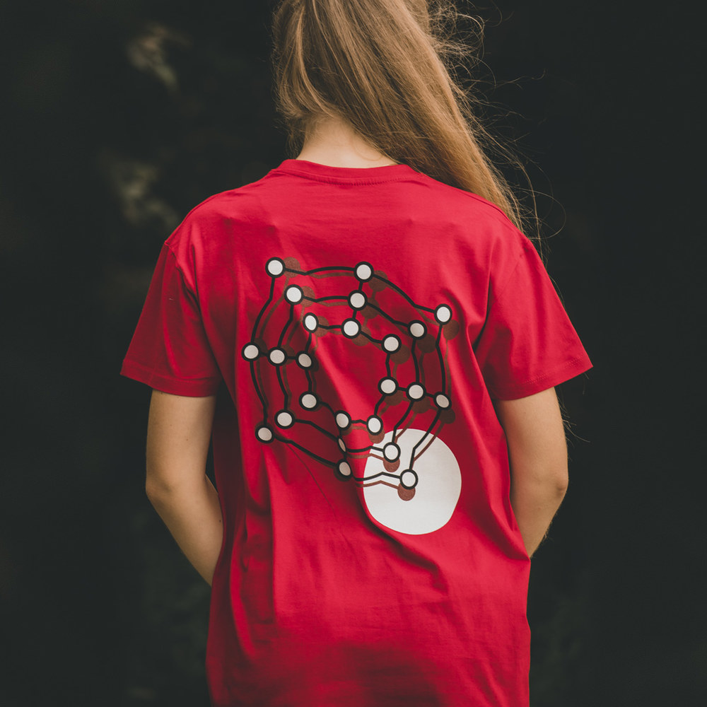 T-SHIRT • NINE MEN'S MORRIS • Red  |  Back pattern  |  Pieces - white & transparent